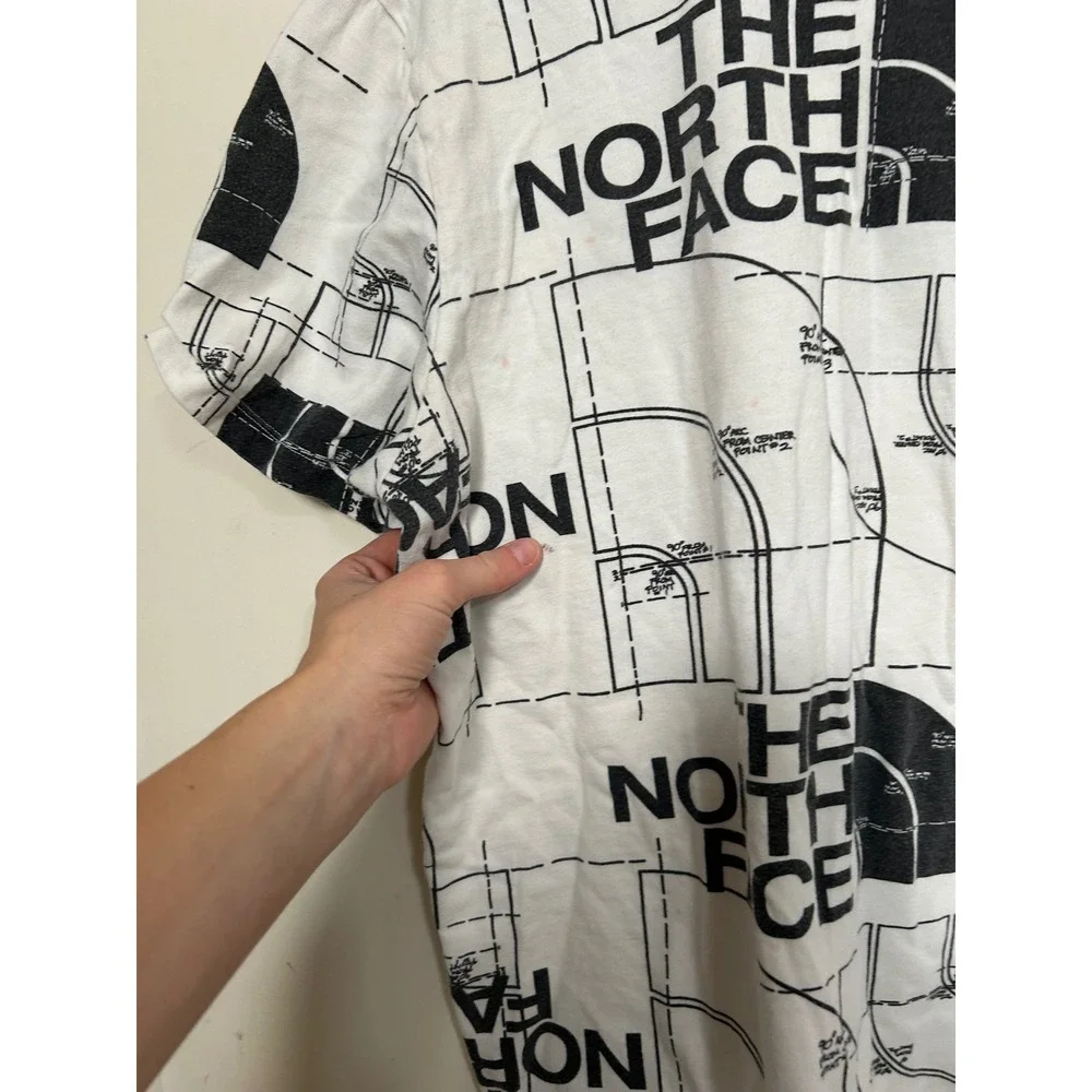 The North Face Mens White Graphic T-Shirt Large Gorpcore Streetwear *READ